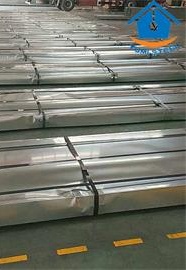 Color steel roofing sheets packing_看图王