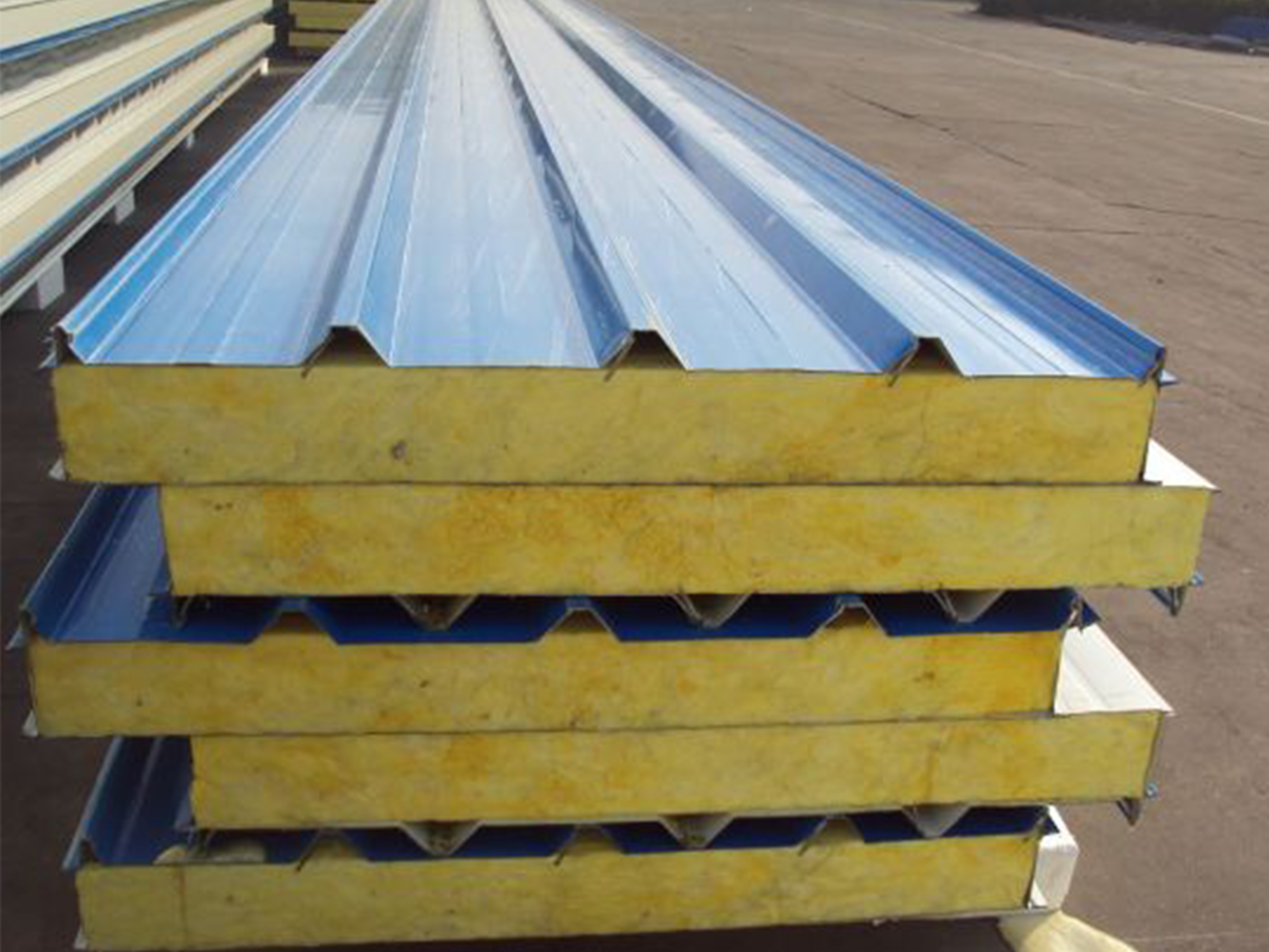 Let's see the features of rockwool sandwich panel